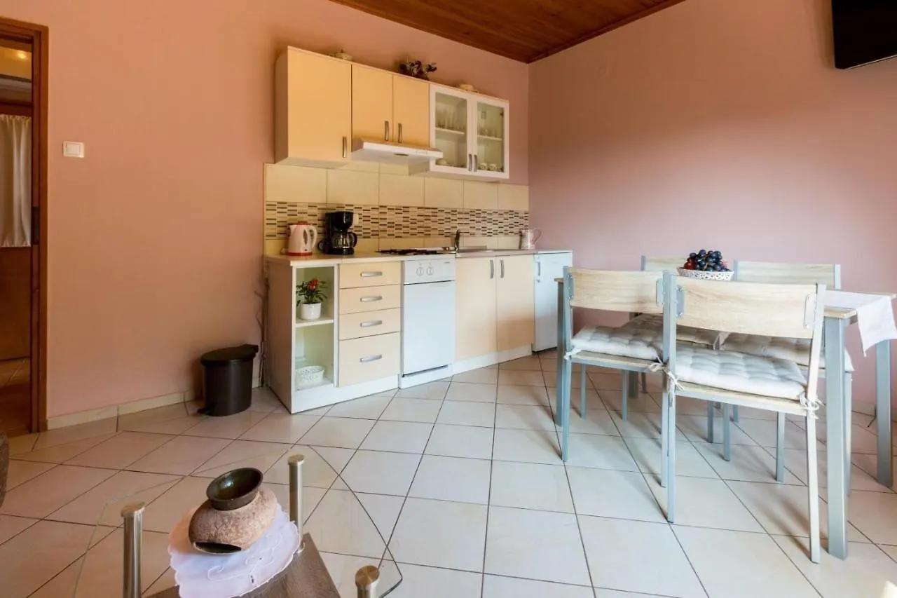 One-Bedroom Apartment In Crikvenica XVIII Dramalj