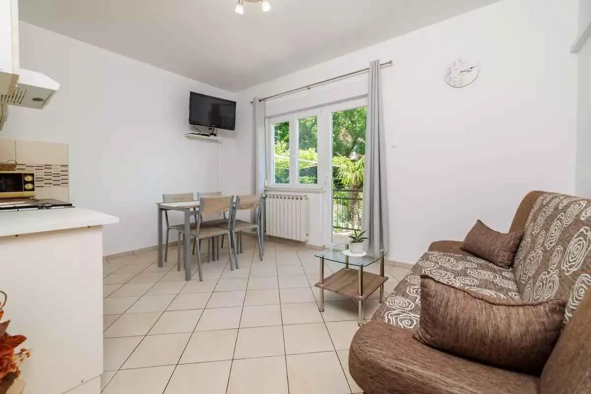 One-Bedroom Apartment In Crikvenica XVIII Dramalj